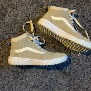 Vans cream colored size 8